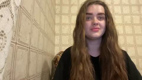 Snapshot of queenofdreams_2029 chatting on June 10, 2026, 7:02 pm Madison online show from June 10, 2026, 7:02 pm