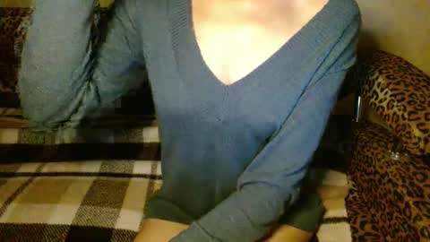 queenoftenderness online show from December 4, 2024, 4:05 pm