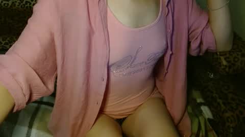 queenoftenderness online show from December 5, 2024, 9:39 pm