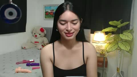QueenPinay69 online show from October 23, 2025, 2:16 pm