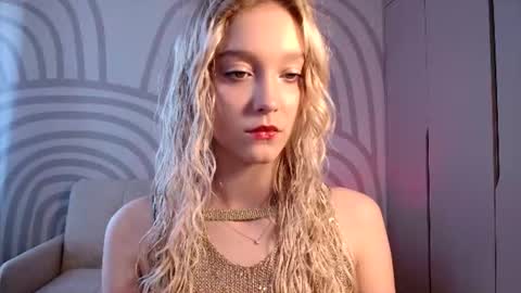 Snapshot of queenserenaaa chatting on June 26, 2026, 9:14 am Serena XoXo online show from June 26, 2026, 9:14 am