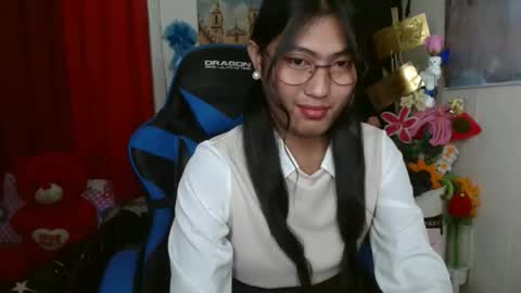 queensteffi online show from March 4, 2026, 10:05 pm