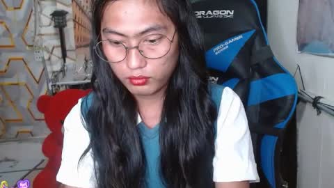 queensteffi online show from June 25, 2026, 8:24 pm