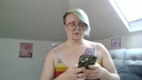 queerlyjaz online show from November 23, 2025, 7:35 pm