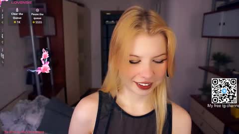 Tate online show from September 19, 2025, 4:25 am