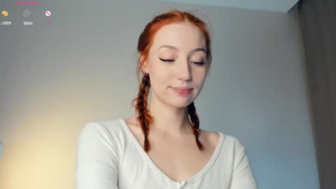 Fiona online show from December 12, 2024, 4:37 am