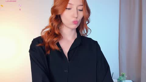 Fiona online show from January 3, 2025, 3:38 am