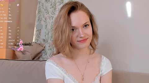 Fiona online show from February 24, 2025, 5:43 am