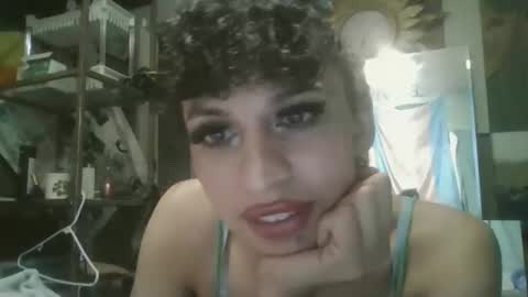 Mia online show from February 7, 2026, 7:12 am