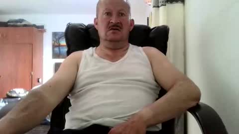 Snapshot of querubinrebelde chatting on May 10, 2026, 10:04 pm Don Ramon online show from May 10, 2026, 10:04 pm