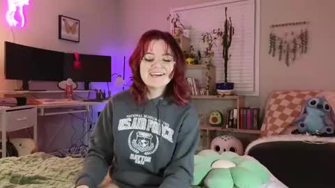 Bri online show from February 4, 2025, 1:56 am