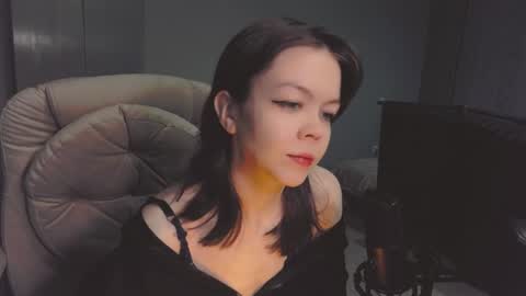 Snapshot of quietluxury chatting on June 8, 2026, 6:19 pm quietluxury online show from June 8, 2026, 6:19 pm
