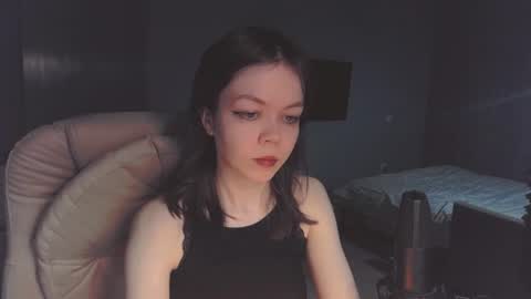 Snapshot of quietluxury chatting on June 23, 2026, 7:23 pm quietluxury online show from June 23, 2026, 7:23 pm