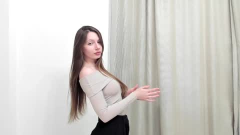 r00xvel online show from December 6, 2024, 5:09 am