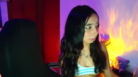 Angel  online show from November 13, 2025, 5:28 am