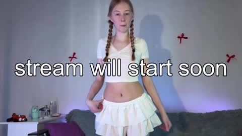 sweet Vivi online show from April 30, 2026, 8:42 am