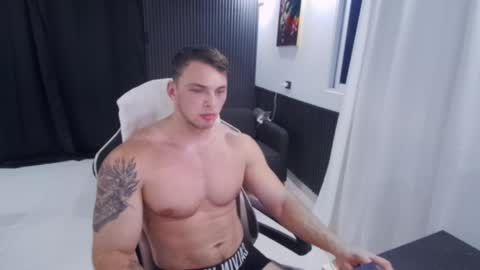 Snapshot of r9dima1998 chatting on May 3, 2026, 1:11 am Dmitry online show from May 3, 2026, 1:11 am
