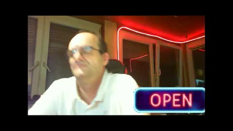 Snapshot of r_2d2_ chatting on February 26, 2025, 10:20 pm dj mike online show from February 26, 2025, 10:20 pm