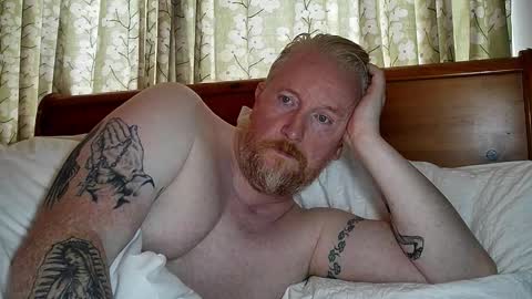 Snapshot of r_o_h_a_n chatting on September 9, 2025, 12:37 pm r_o_h_a_n online show from September 9, 2025, 12:37 pm