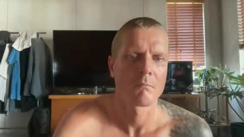 rabbit_eyes69 online show from May 25, 2026, 8:20 am