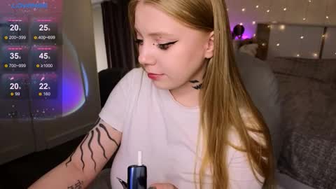 Snapshot of rabbyasti chatting on September 9, 2025, 4:06 pm Rebecca Becc online show from September 9, 2025, 4:06 pm