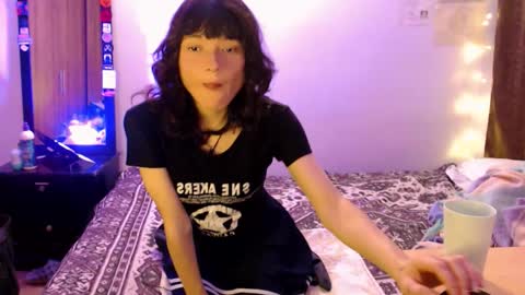 Snapshot of rachel_garden2 chatting on November 15, 2025, 4:10 am rachel_garden2 online show from November 15, 2025, 4:10 am