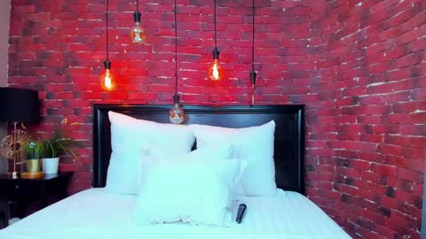 rachel_quinn_ online show from February 22, 2025, 4:51 am