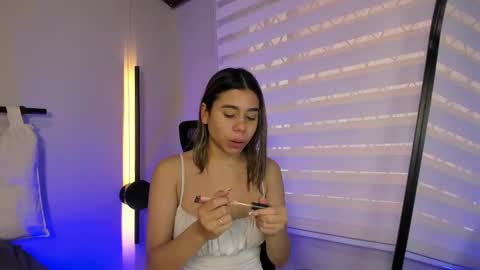 Rachell online show from September 18, 2025, 1:57 pm
