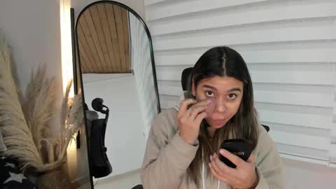 Rachell online show from October 28, 2025, 4:16 am