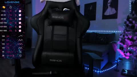  Miko Pleasee help me get 100 likes online show from December 21, 2024, 3:20 pm