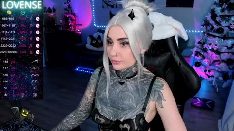  Miko Pleasee help me get 100 likes online show from January 7, 2025, 5:20 pm