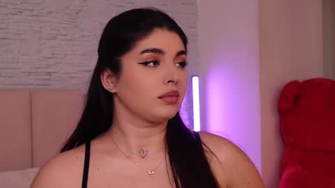 RachelSwaan online show from January 8, 2025, 9:42 am