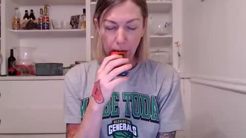 Racy Tracy online show from February 5, 2026, 2:11 pm