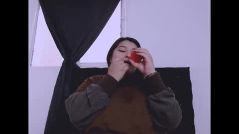 radiantgoddes online show from September 17, 2025, 1:02 pm