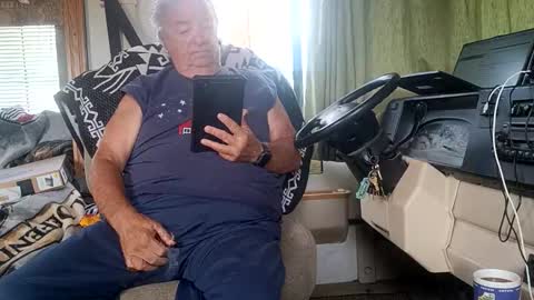 Snapshot of radiomantim chatting on June 11, 2026, 2:15 pm Radioman for fun online show from June 11, 2026, 2:15 pm