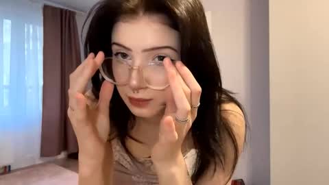 Snapshot of rafaelaloghry chatting on November 12, 2025, 10:04 am Riya online show from November 12, 2025, 10:04 am