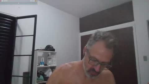 Snapshot of rafaelsel chatting on October 14, 2025, 1:28 am Big Uncle Jungle online show from October 14, 2025, 1:28 am