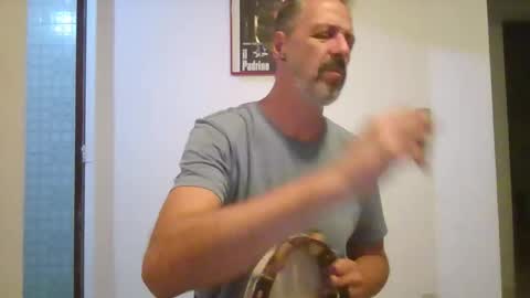 Snapshot of rafaelsel chatting on December 19, 2025, 12:17 am Big Uncle Jungle online show from December 19, 2025, 12:17 am