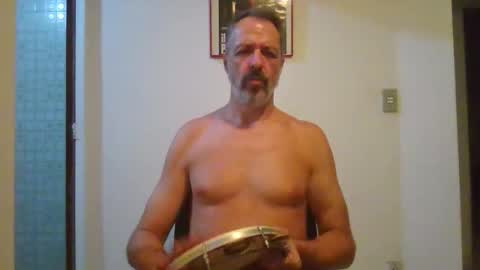 Snapshot of rafaelsel chatting on December 21, 2025, 11:45 pm Big Uncle Jungle online show from December 21, 2025, 11:45 pm