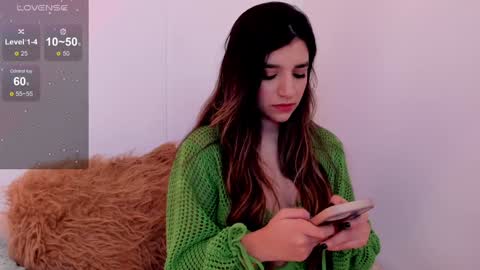 Snapshot of ragasashi chatting on December 3, 2024, 12:59 pm Raga  online show from December 3, 2024, 12:59 pm