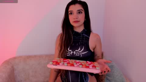 Snapshot of ragasashi chatting on December 6, 2024, 2:17 pm Raga  online show from December 6, 2024, 2:17 pm