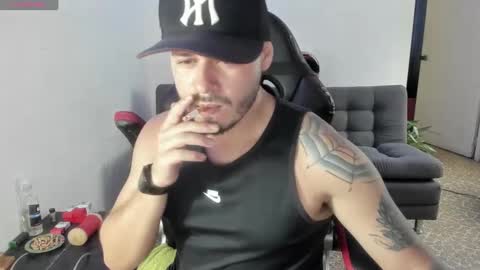 ragnar_lothbrok77 online show from October 9, 2025, 9:13 pm