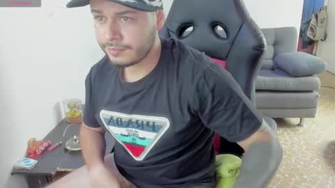 ragnar_lothbrok77 online show from April 17, 2026, 5:16 pm