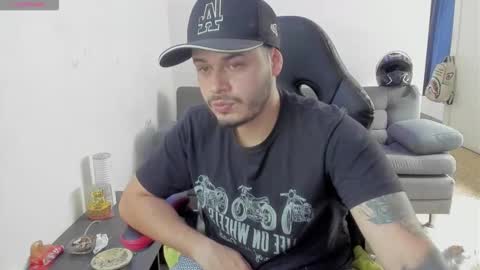 ragnar_lothbrok77 online show from April 21, 2026, 6:23 pm