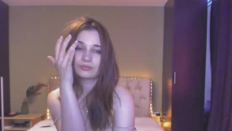 Snapshot of rahatlocum chatting on May 16, 2026, 8:00 am Sofie online show from May 16, 2026, 8:00 am