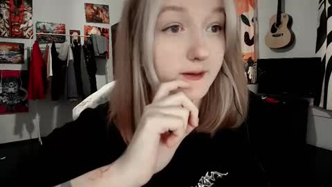 Kate online show from September 30, 2025, 8:41 am