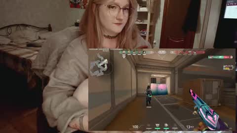 Kate online show from April 18, 2026, 7:07 pm