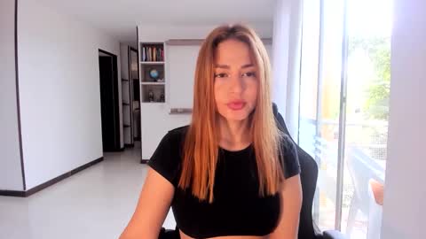 Jennyindependent model . online show from December 22, 2025, 5:32 pm