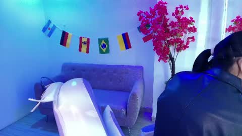 Snapshot of rainy_doll chatting on June 17, 2026, 11:45 am Rainy online show from June 17, 2026, 11:45 am
