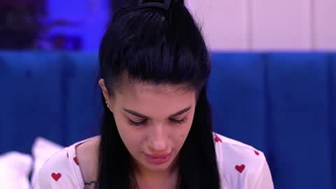 Raisa online show from December 4, 2024, 2:09 am